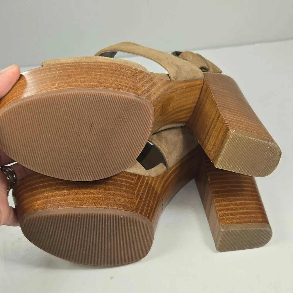 Aldo Tan Suede Platform Sandals Wood Grain Block‎ Heel Womens 7.5 Brass Buckle